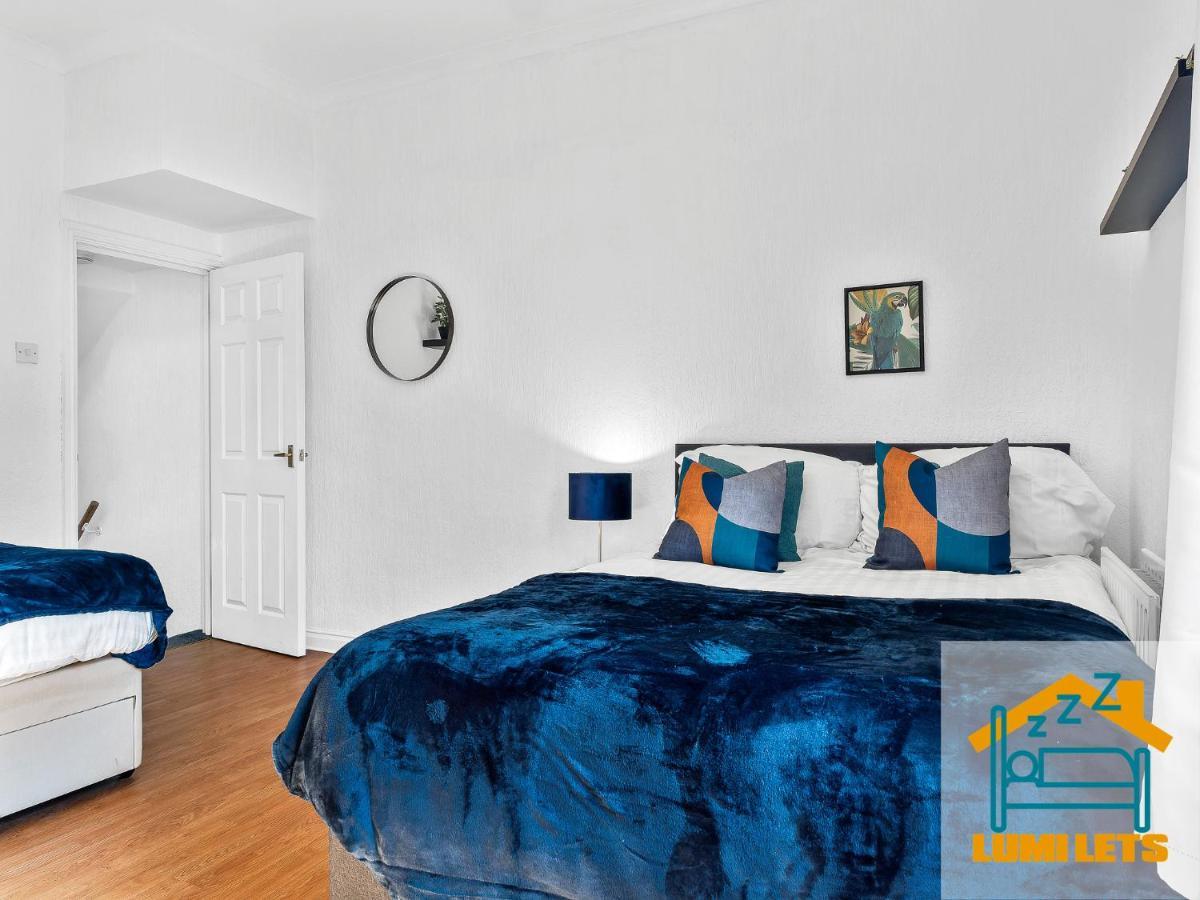 2Br Home In Barrow-In-Furness Sleeps 8 Close To Bae Systems, Hospital, Lakes Esterno foto